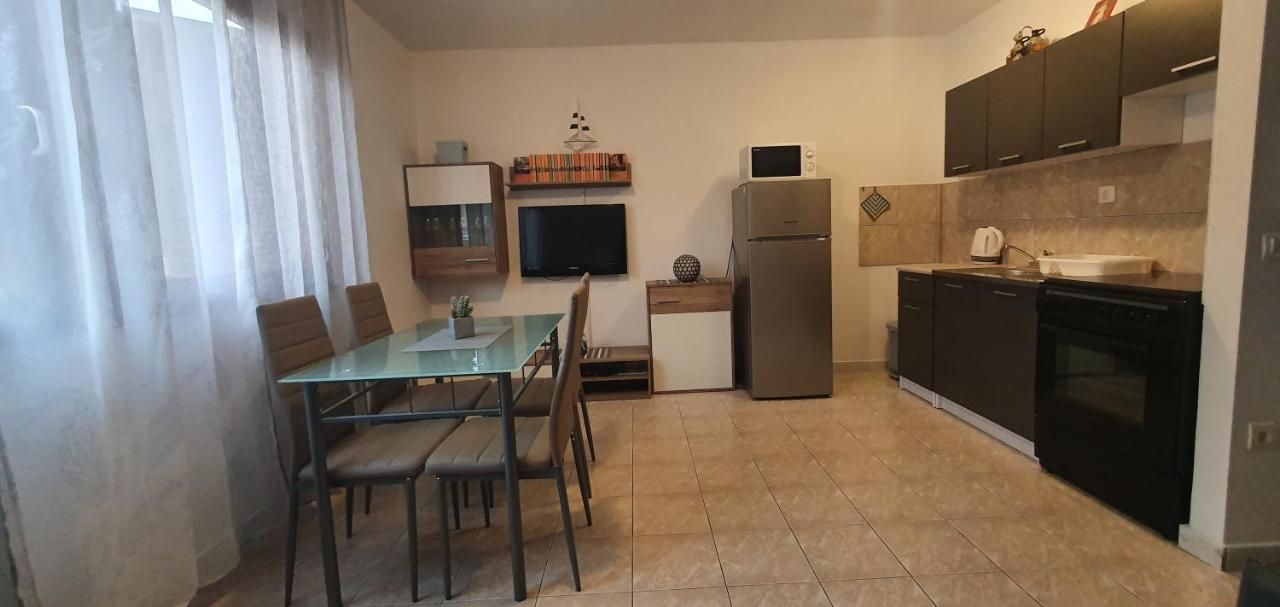 Apartments Kolak روغوزنيكا المظهر الخارجي الصورة